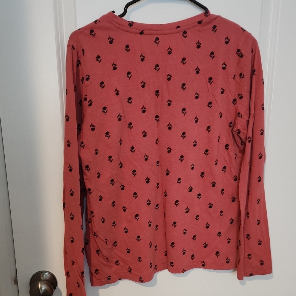 dip Coral Long Sleeve Top with Black Pattern - Picture 4 of 5